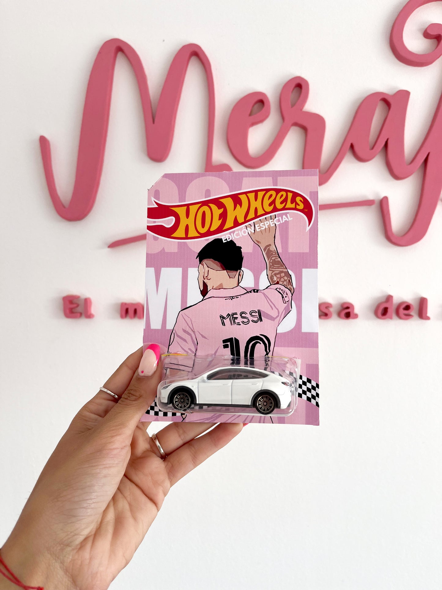 Box Hot Wheels x Messi