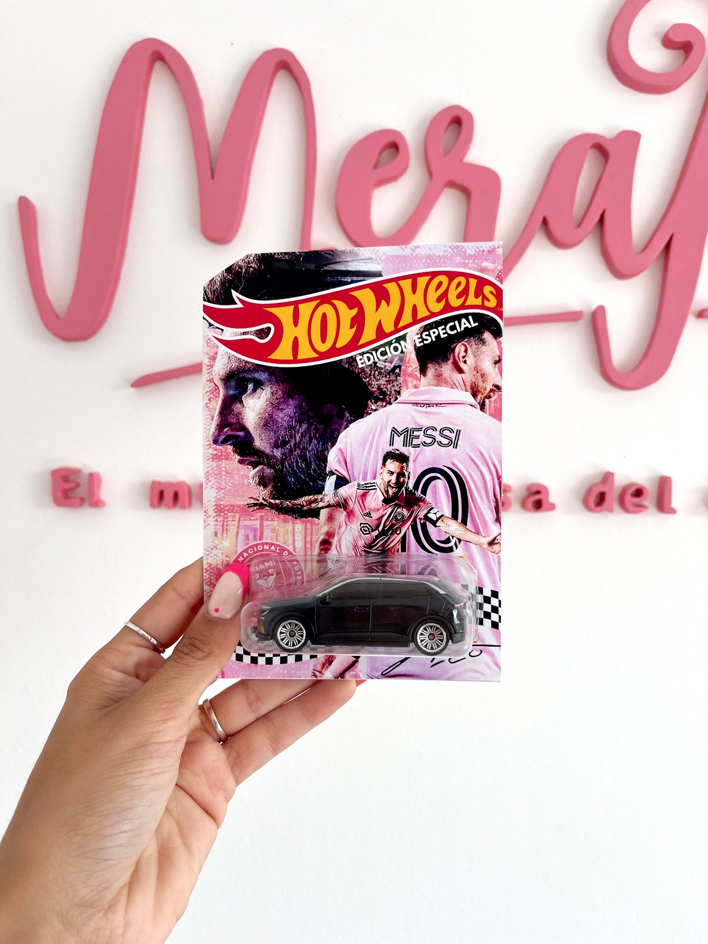 Box Hot Wheels x Messi