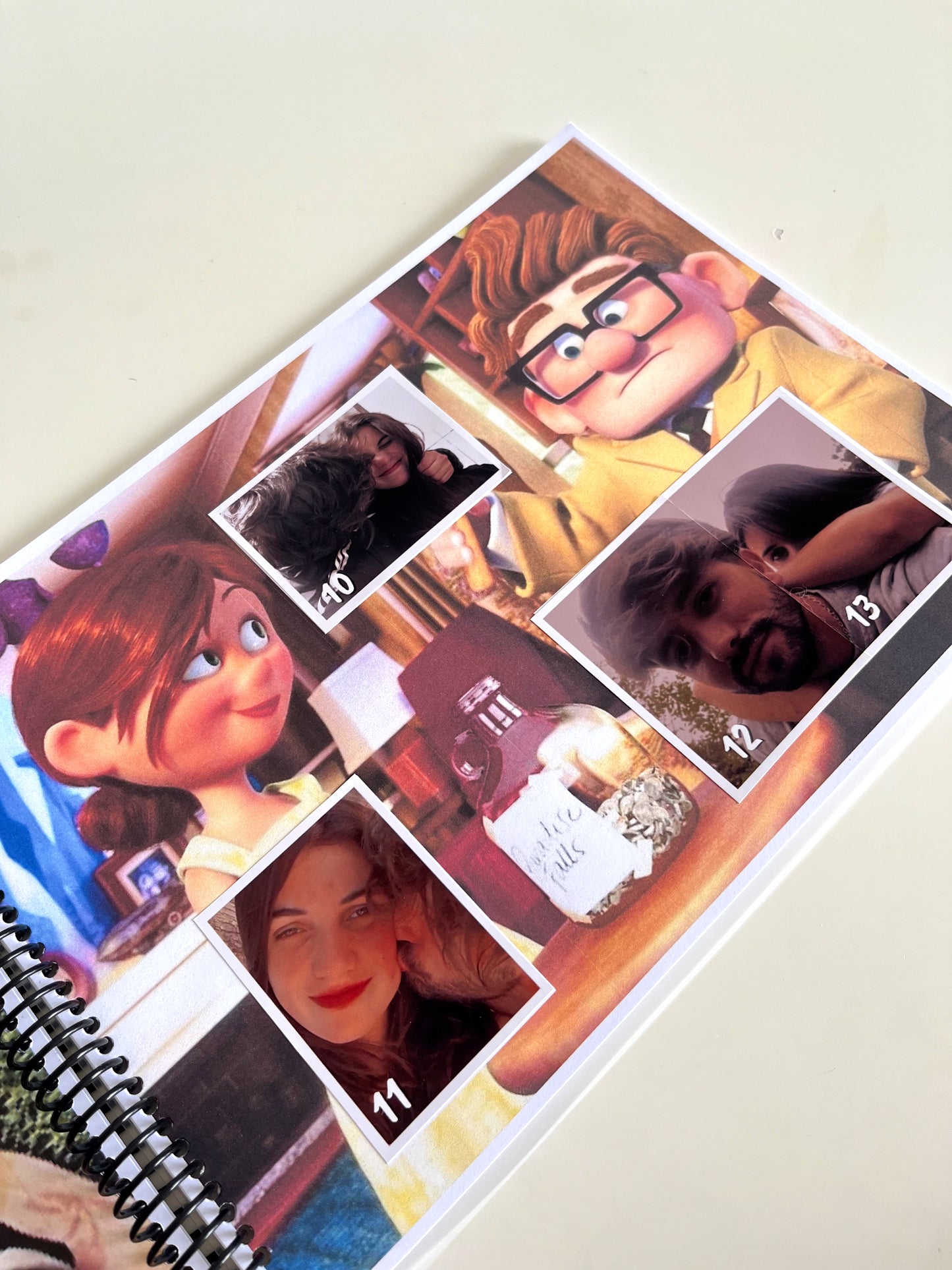 Álbum de figuritas Up!