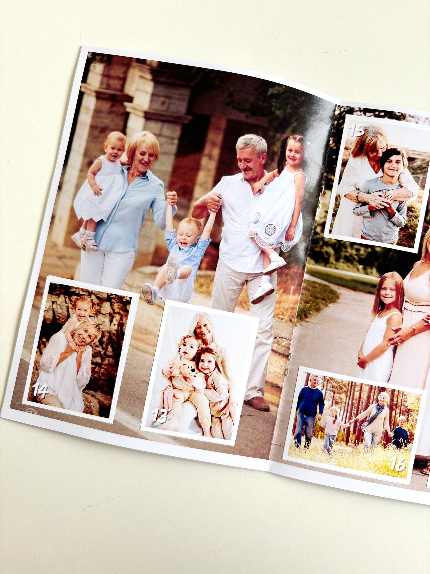 Álbum de figuritas para abuelos