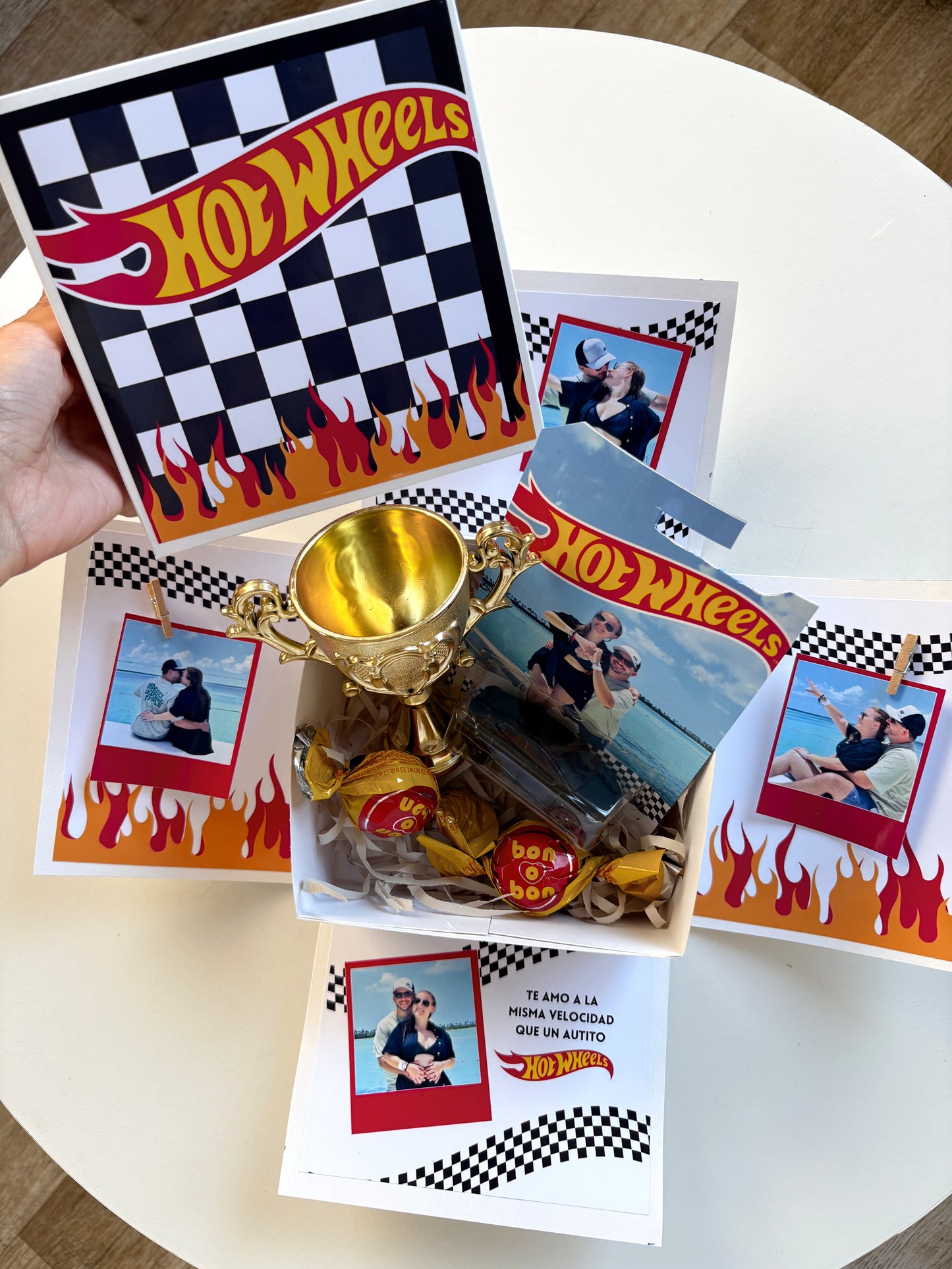 Box Explosiva Hot Wheels